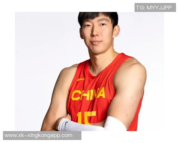 周琦因伤缺席亚洲杯赛场与队友并肩作战全力以赴进行康复训练 周琦因伤缺席亚洲杯赛场与队友并肩作战全力以赴进行康复训练