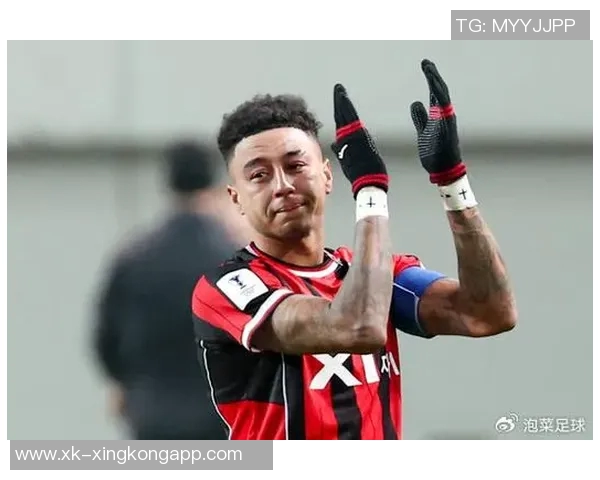 林加德在首尔FC告别战中进球落泪告别展现真性情与感人瞬间