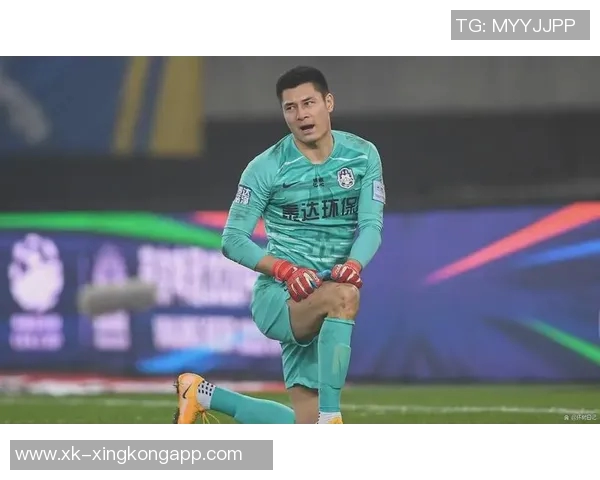 杜佳32岁在海港五季出场仅45分钟却收获三冠一杯的传奇故事