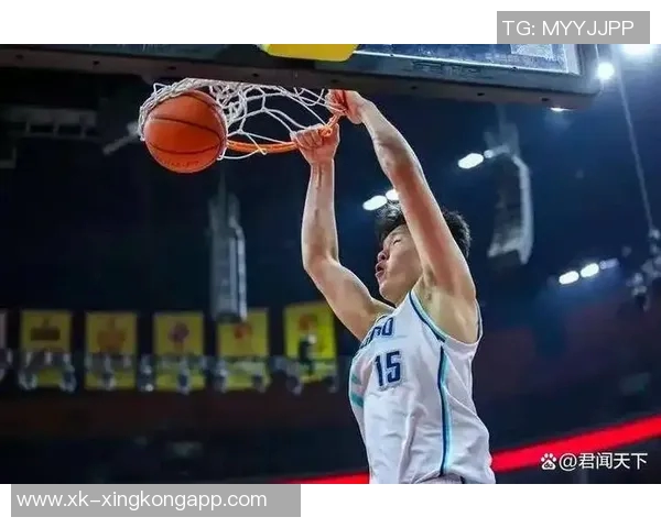 杨瀚森本季表现稳健6场比赛场均贡献3分15板命中率达375